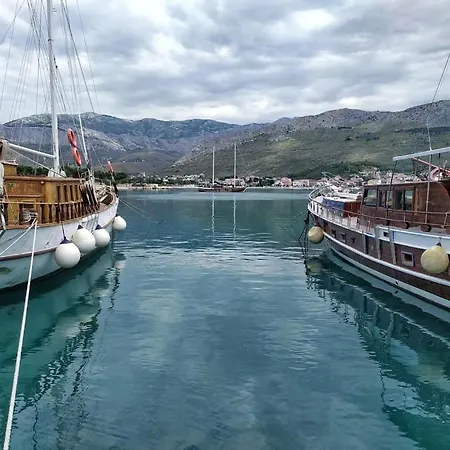 Ivana Charming Garden & Free Parking * Split