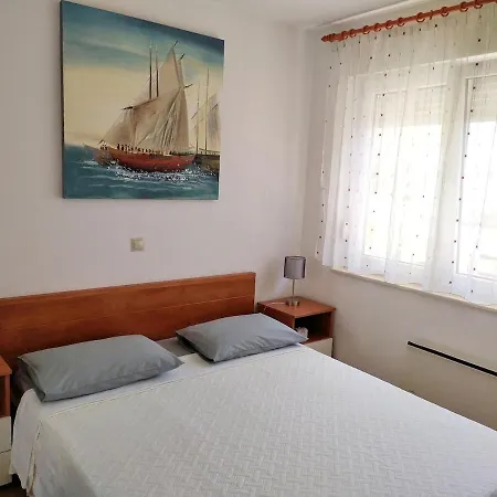 Ivana Charming Garden & Free Parking *